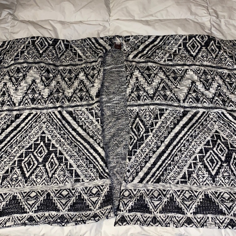 Women’s Aztec poncho